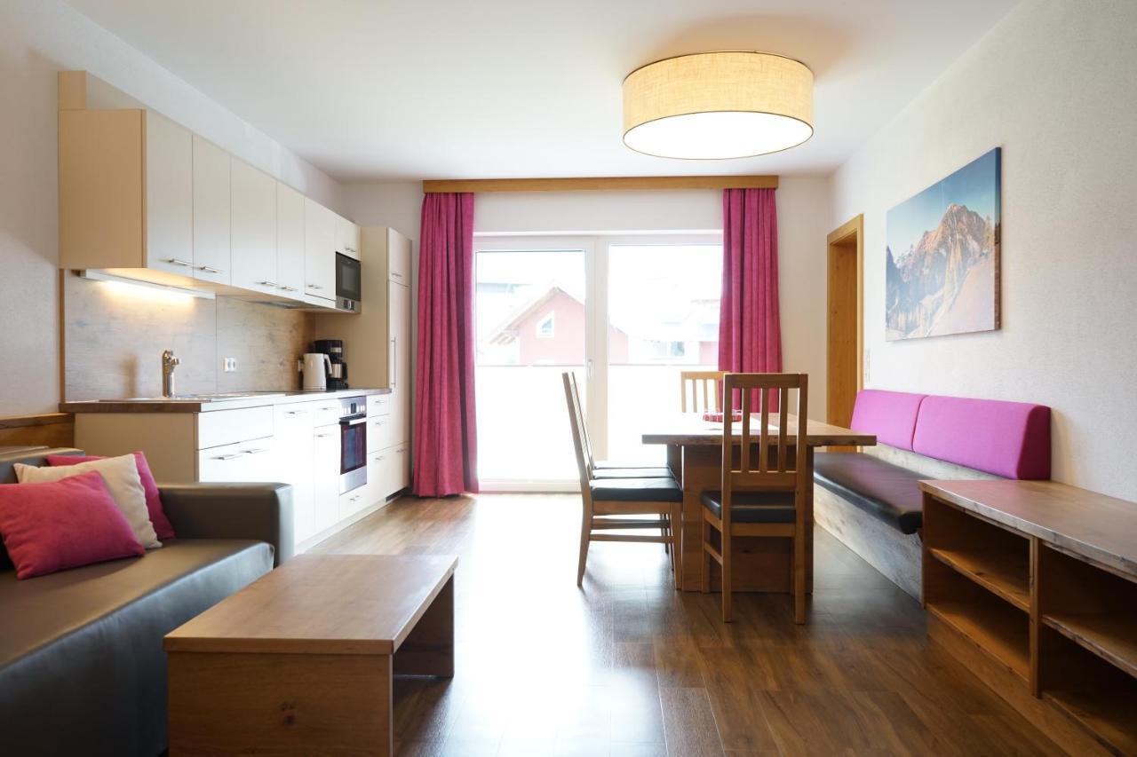 Bergfink Apartments Flachau Extérieur photo