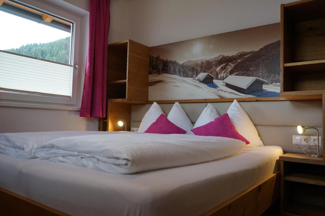 Bergfink Apartments Flachau Extérieur photo