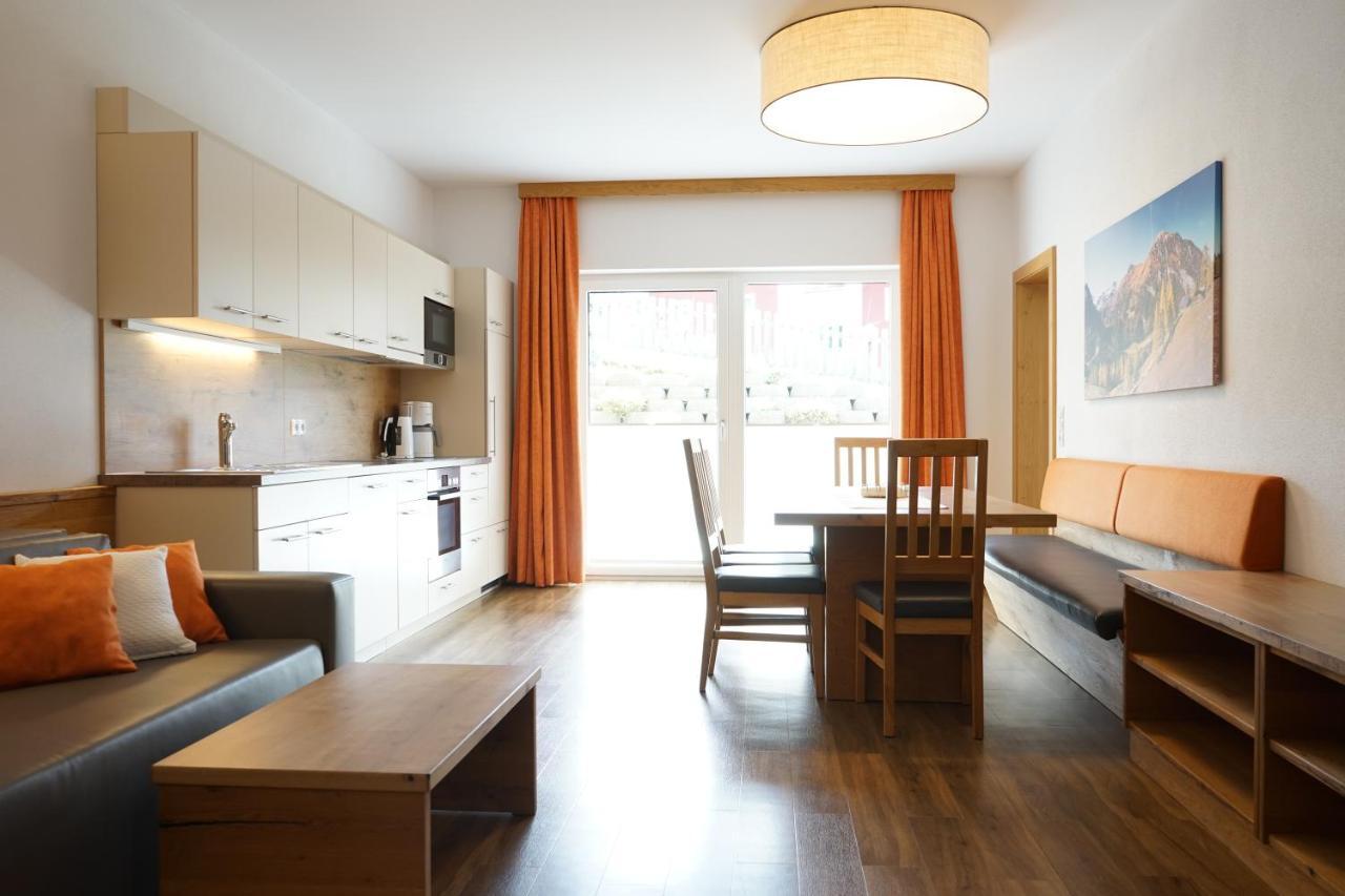 Bergfink Apartments Flachau Extérieur photo