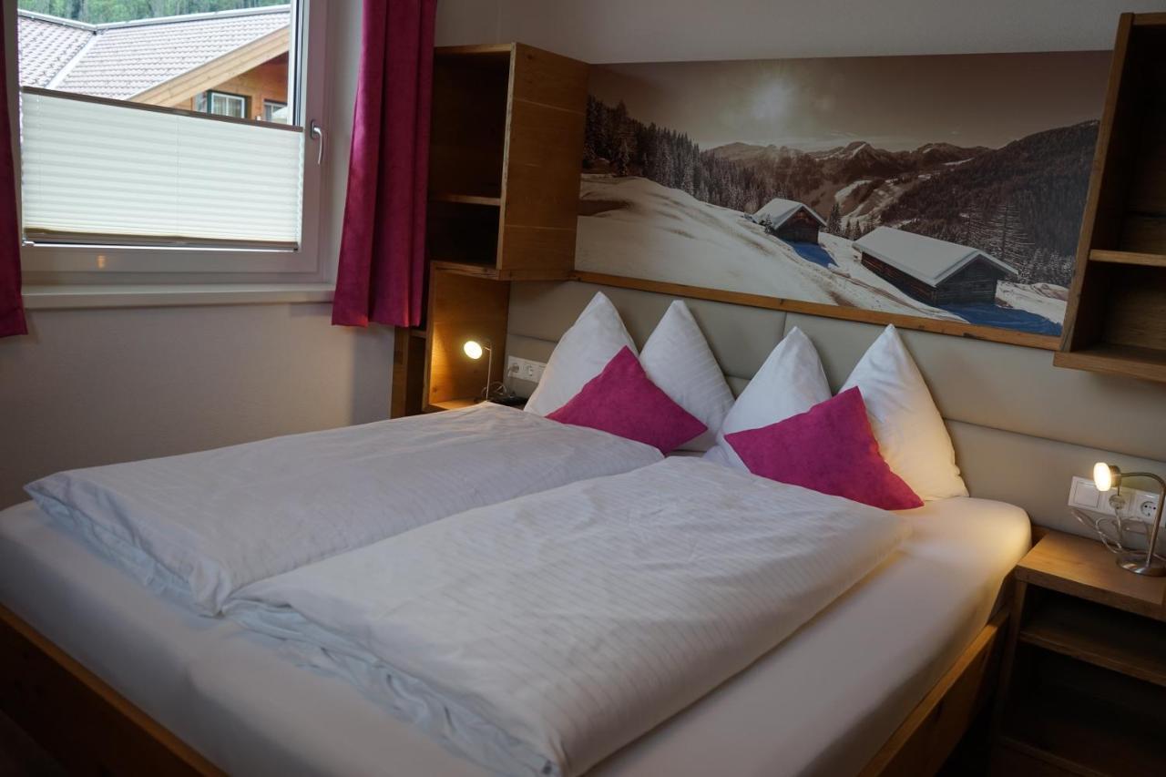 Bergfink Apartments Flachau Extérieur photo